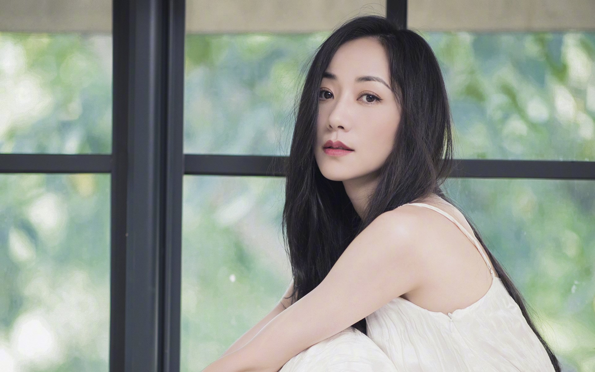 南安普顿主场力克埃弗顿，豪取三分，南安普顿主客场球衣