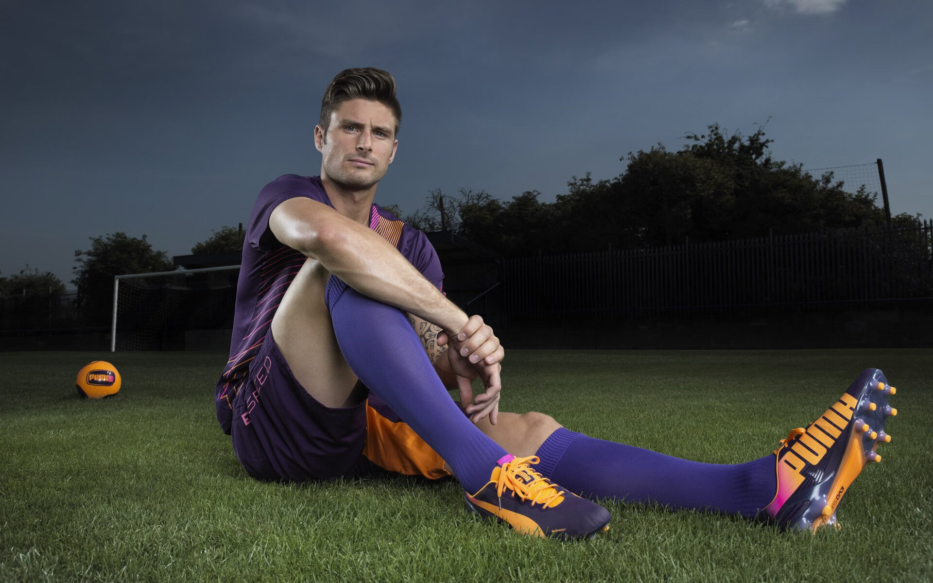 南安普顿主场告负,保级形势岌岌可危,南安普顿球迷