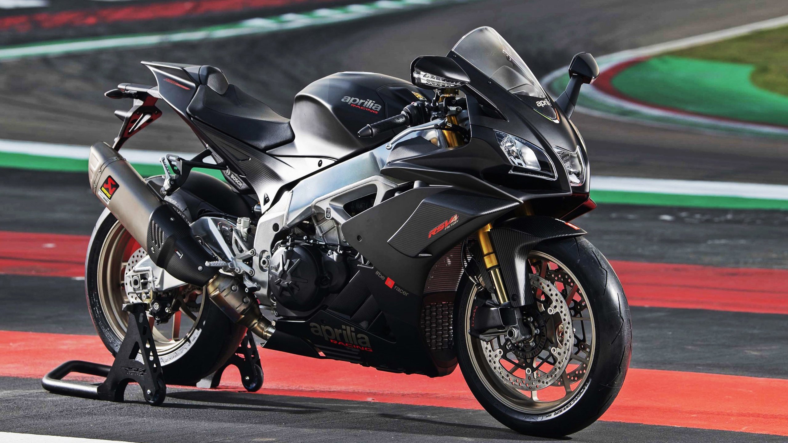 北京鸭险胜北控季后赛领先形势明朗，北京鸭队球员名单